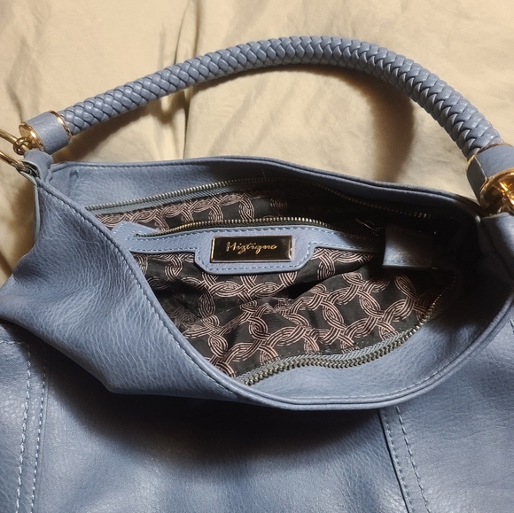 Mystique purse - Picture 6 of 6